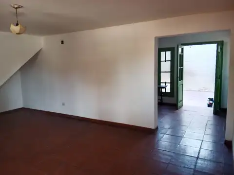 Depto Tipo Casa 4 ambientes con 1 baño