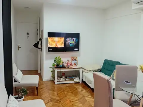 Gallo 1000, Piso 2