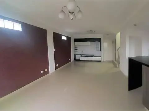 Depto Tipo Casa 2 ambientes con 1 baño