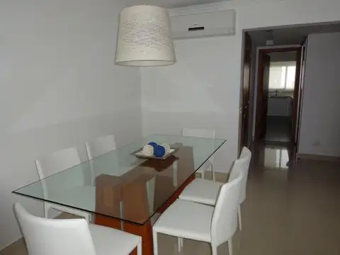 Departamento en Alquiler Temporal en Playa Mansa, USD 8.300