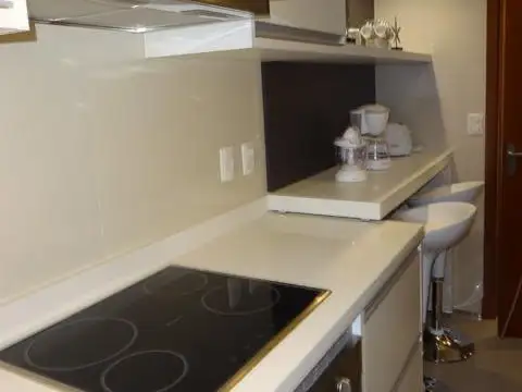 Departamento en Alquiler Temporal con 1 cocheras