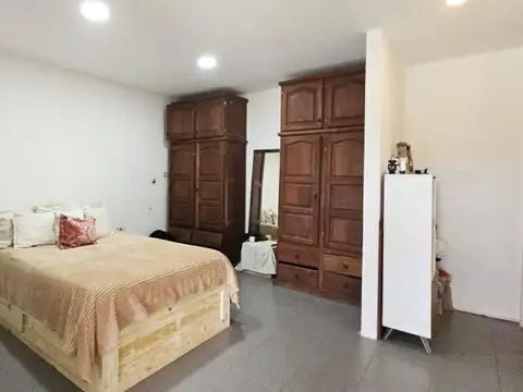 Lavagnino A J 300