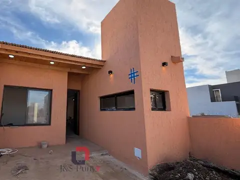Casa en Venta al Este