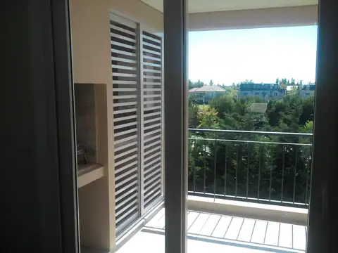 Avenida de los Lagos al 3100