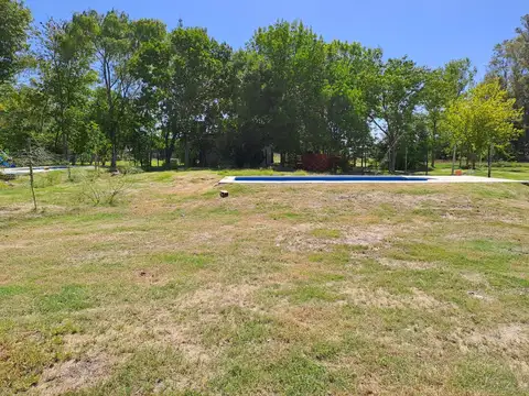 Avellaneda  e/ Potrerillo y Cabildo