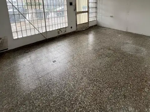 LOCAL EN ALQUILER SAN MARTIN AL 3900