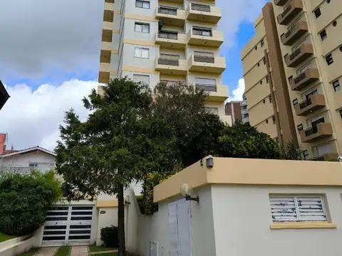 Paseo 104 100, Piso 7°