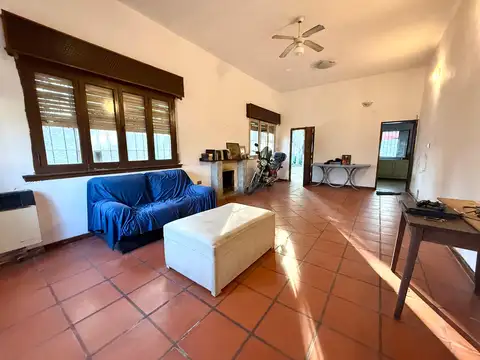 Casa 3 ambientes con 2 baños