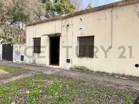 VENTA CASA 3/4 AMB CON PATIO, SAN MIGUEL