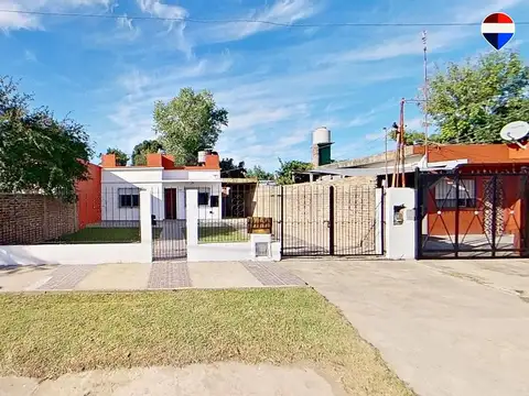 VENTA CASA 3 AMB FLORENCIO VARELA PARQUE Y COCHERA