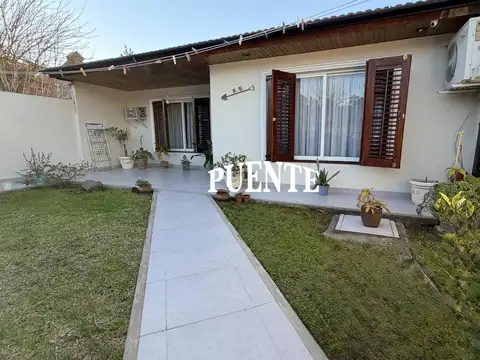 Casa en Venta en Banfield, USD 165.000