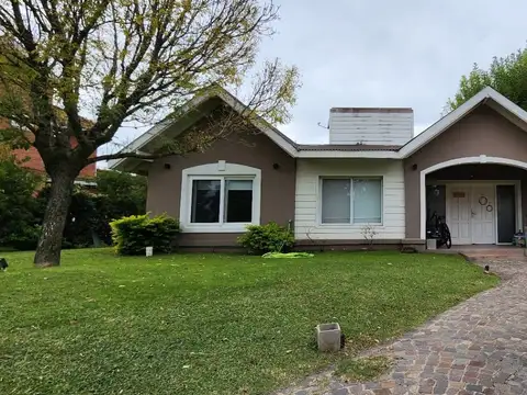 VENTA CASA 4 AMBIENTES EN BOCA RATON