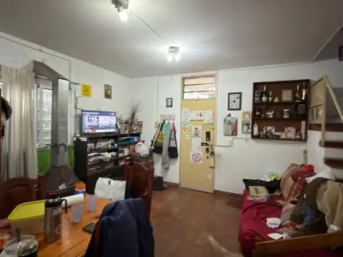 Casa 5 ambientes con 1 baño