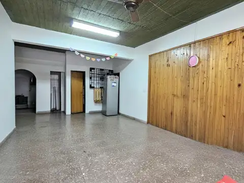 Casa 5 ambientes con 6 baños