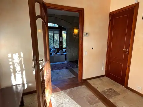 Casa 6 ambientes con 3 baños