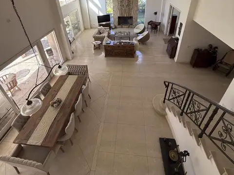 Casa en Venta al Este