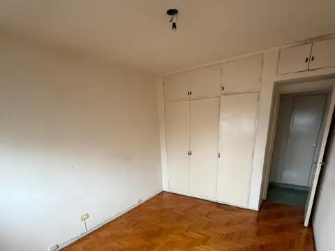 Departamento en Alquiler en Floresta Norte, $ 650.000