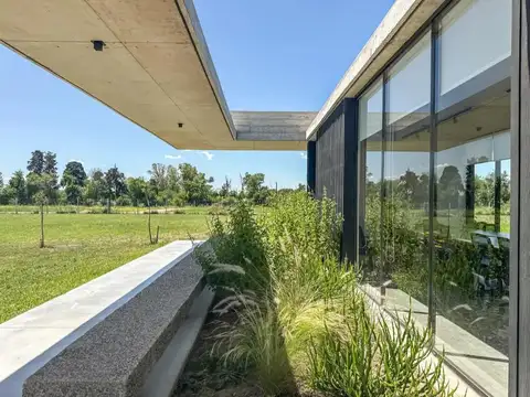 Lote en venta en Barrio Village Joven en Bella Vista