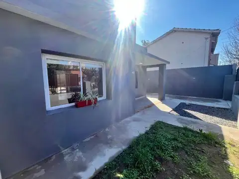 Casa en Venta con 1 cochera