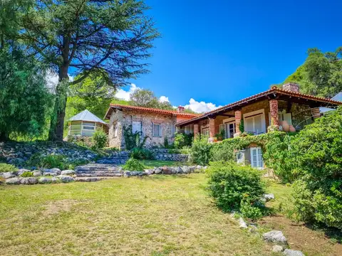 Casa 4 ambientes con 3 baños