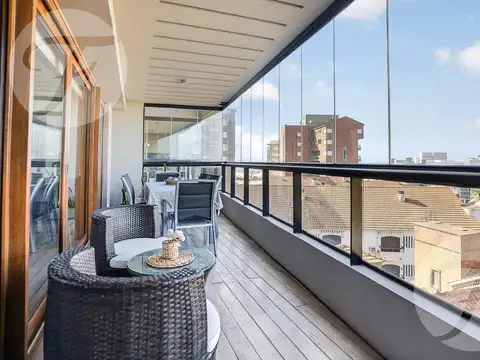 Departamento en Venta con 2 cocheras