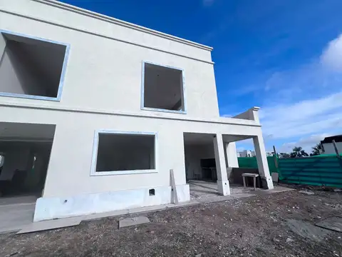 Casa en Venta en Countries y Barrios Cerrados en San Vicente, USD 350.000