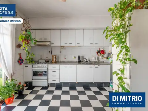 Depto Tipo Casa en Venta en Caballito, USD 297.000