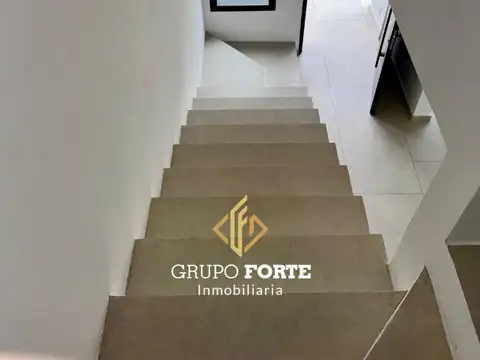 Depto Tipo Casa en Venta al Norte