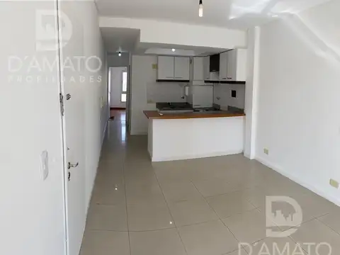 Excelente Semipiso 2 Ambientes Con Cochera Y Baulera Apto Credito