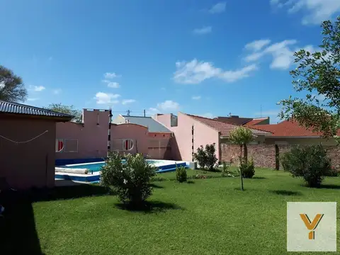 Casa en Venta con 1 cochera