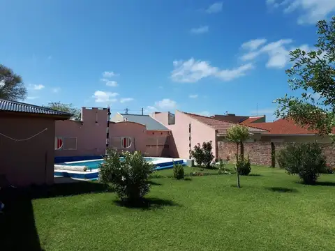 Casa en Venta con 1 cochera