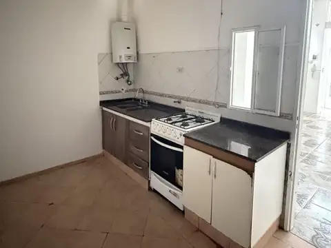 Depto Tipo Casa 4 ambientes con 1 baño