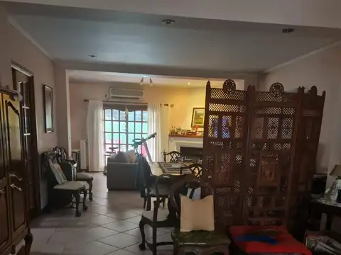 Casa en Venta en Olivos Maipu/Uzal, USD 390.000
