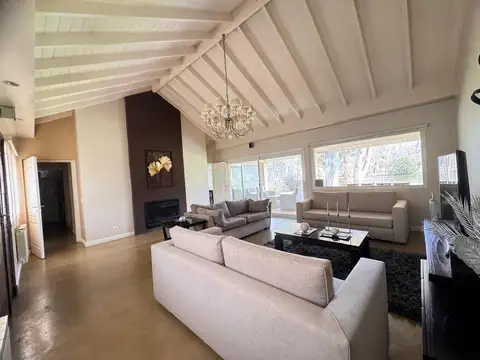 Casa en Venta en Fincas Del Lago, USD 290.000