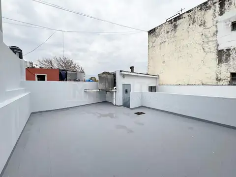 Depto Tipo Casa en Alquiler de 2 dormitorios