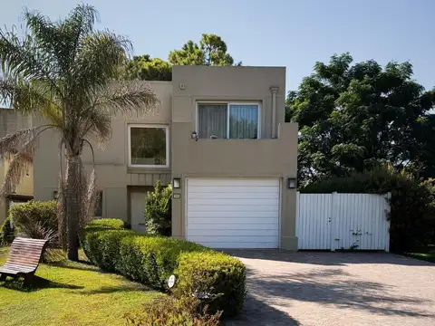 CASA 6 AMBIENTES EN VENTA, BARRIO LOS PARAISOS, LOS CARDALES