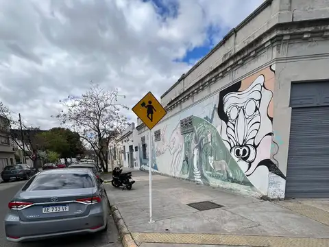Avenida Combatientes De Malvinas 3000, Piso PB