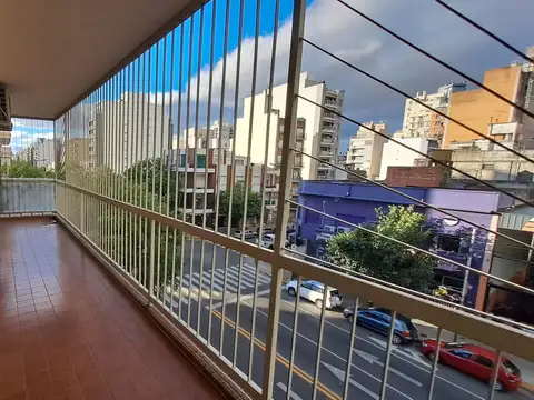 Departmento 5 ambieluminoso balcón corrido gran cocina cochera