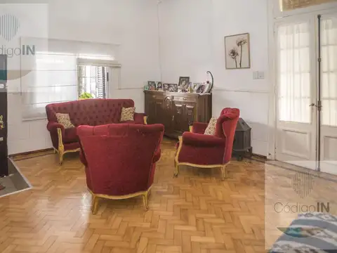 Depto Tipo Casa en Venta de 6 ambientes