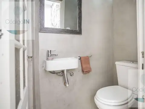 Depto Tipo Casa en Venta con 1 cocheras