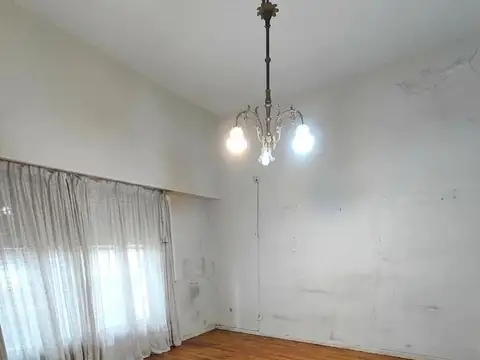 Depto Tipo Casa en Venta 48 años