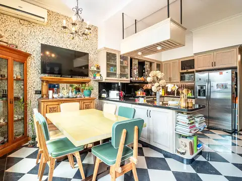 Casa 5 ambientes con 5 baños