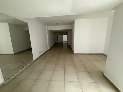 Local en Alquiler en Martin, $ 900.000