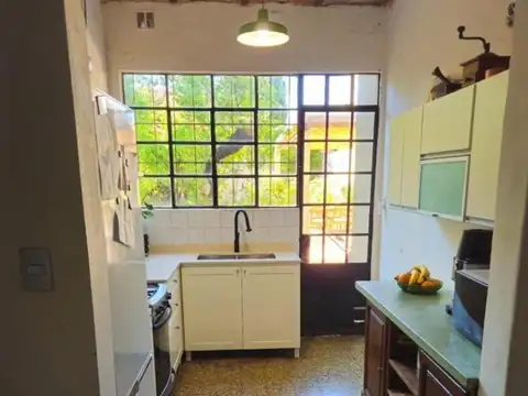 Casa 3 ambientes con 2 baños