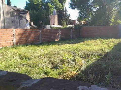 Venta LOTE 300 m2.Maquinista Savio