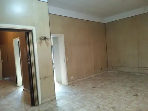 DEPARTAMENTO TIPO CASA AL FRENTE