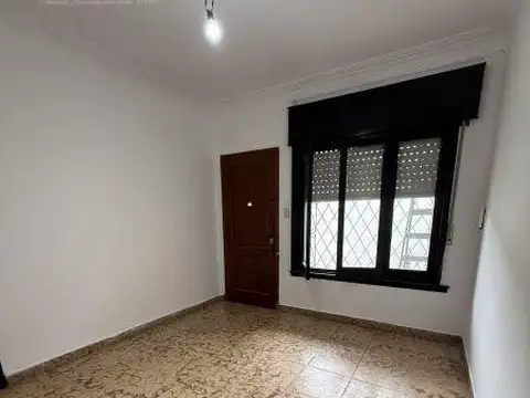Depto Tipo Casa en Alquiler en Haedo Sur, $ 1.050.000