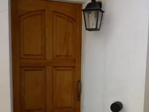 Depto Tipo Casa en Alquiler de 3 ambientes