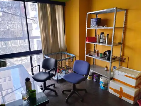 Oficina en Venta 64 años