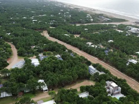 VENTA  LOTE COSTA ESMERALDA 300 METROS DEL MAR